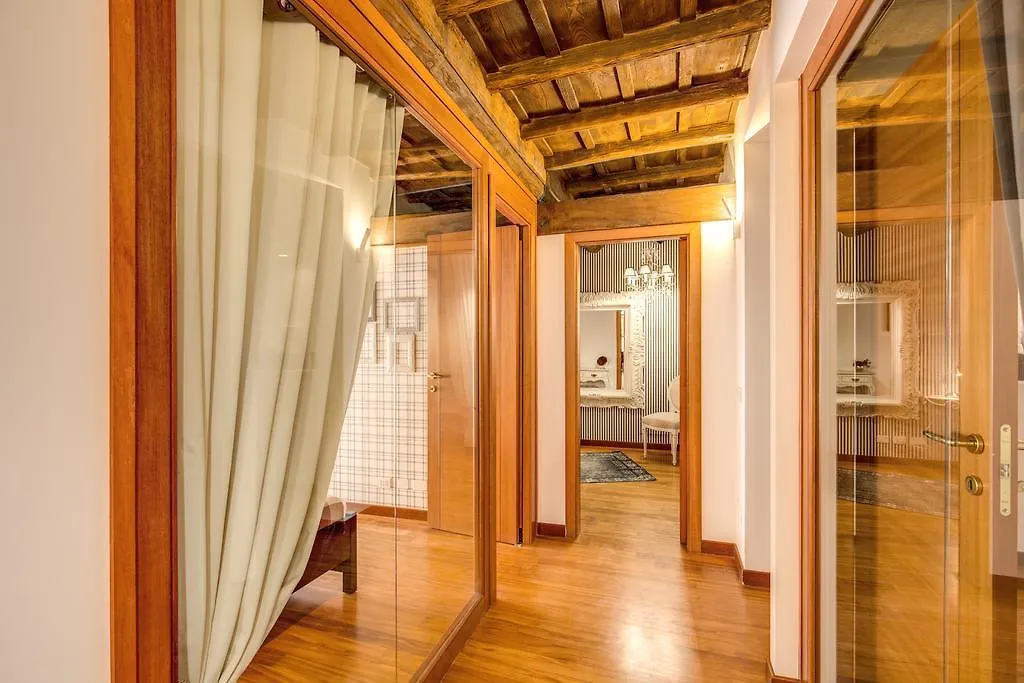 Pantheon Miracle Suite Rom Apartment