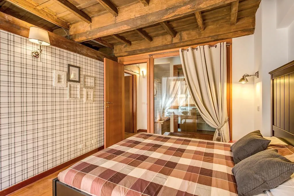 Apartment Pantheon Miracle Suite Rom